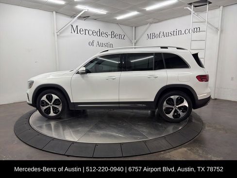 Used 2026 Mercedes-Benz GLB 250 image 4