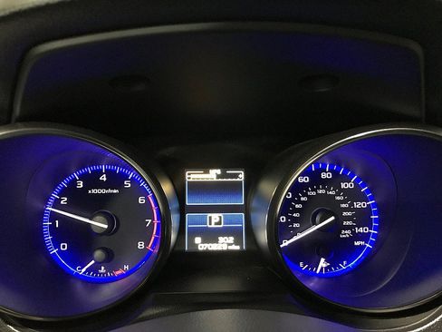 Used 2017 Subaru Legacy 2.5i Premium w/ Moonroof Package AWD/4WD image 22