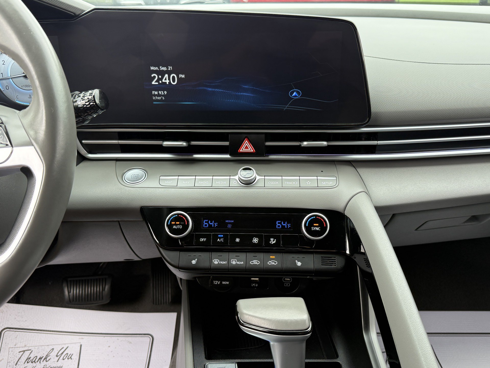 Used 2025 Hyundai Elantra SEL FWD image 13