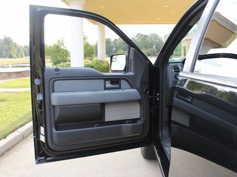 Used 2013 Ford F150 XLT w/ Luxury Equipment Group image 27