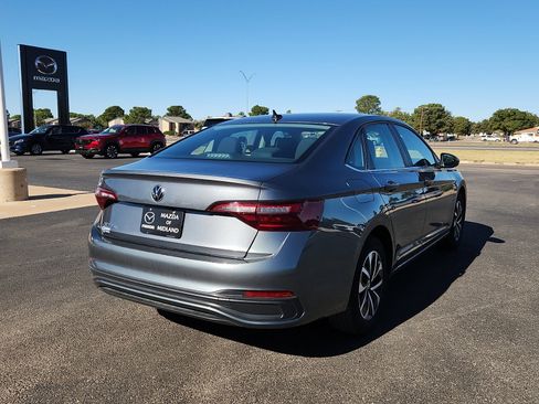 Used 2024 Volkswagen Jetta S image 7