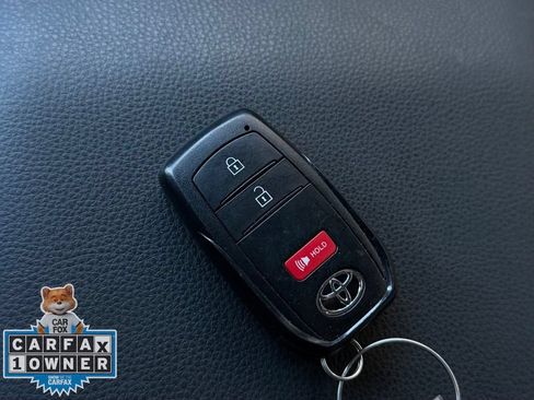 Used 2024 Toyota Tacoma TRD Off-Road AWD/4WD image 27