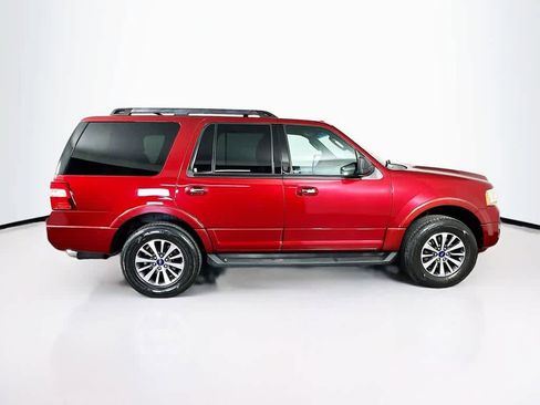 Used 2017 Ford Expedition XLT image 26