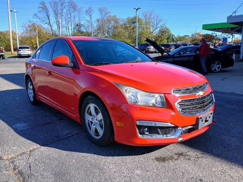 Used 2016 Chevrolet Cruze LT image 3