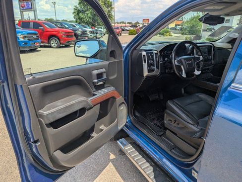 Used 2018 GMC Sierra 1500 SLT AWD/4WD image 8