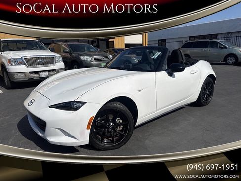 Used 2021 MAZDA MX-5 Miata Sport RWD image 1