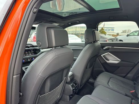 Used 2025 Audi Q3 2.0T Premium image 10