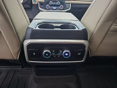 Used 2023 Ford Expedition Limited AWD/4WD image 43