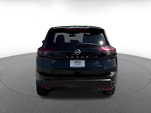 Used 2025 Nissan Rogue SV AWD/4WD image 10