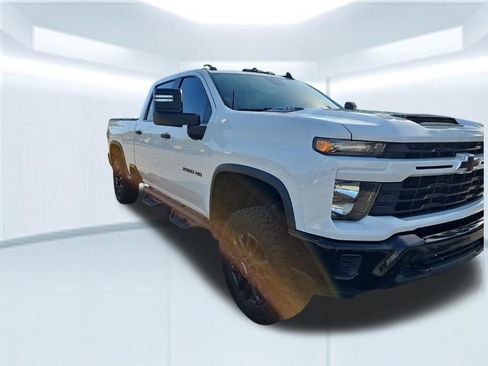 Used 2024 Chevrolet Silverado 2500 Custom w/ Custom Convenience Package AWD/4WD image 34