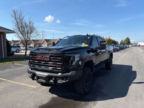 Used 2025 GMC Sierra 2500 AT4X w/ AT4X AEV Edition image 12