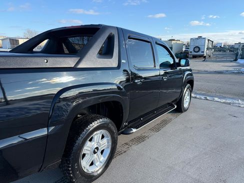 Used 2010 Chevrolet Avalanche LT w/ Luxury Package image 6