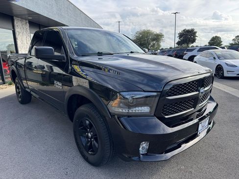 Used 2018 RAM 1500 Express AWD/4WD image 10