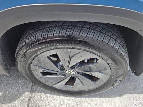 Used 2025 Volkswagen Taos S FWD image 7