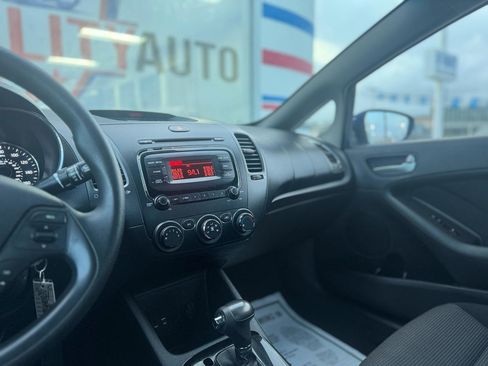 Used 2017 Kia Forte LX FWD image 42