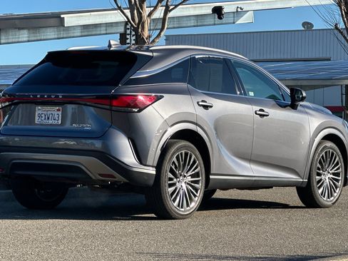 Used 2023 Lexus RX 350h image 4