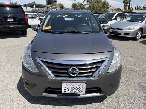 Used 2019 Nissan Versa SV FWD image 5