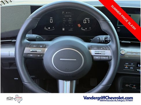 Used 2024 Hyundai Kona SEL FWD image 12