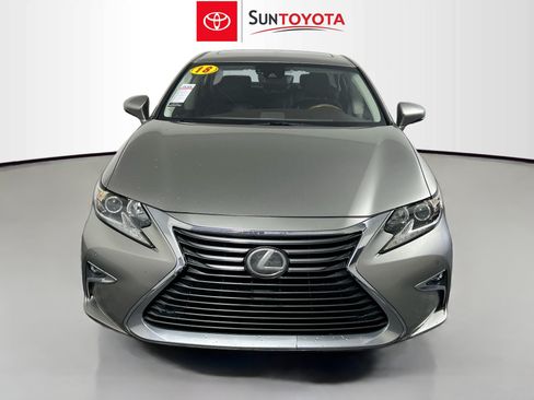 Used 2018 Lexus ES 350 w/ Premier Package FWD image 10
