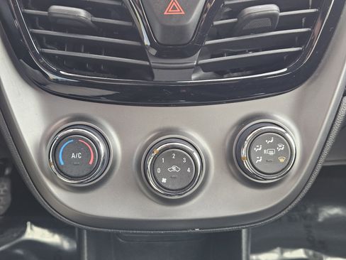 Used 2020 Chevrolet Spark LT image 19