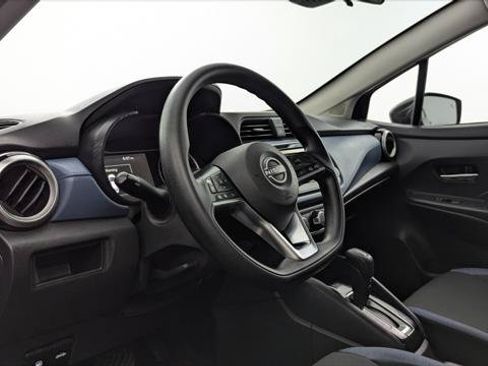 Used 2025 Nissan Versa SV FWD image 23