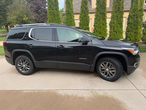 Used 2018 GMC Acadia SLT AWD/4WD image 2