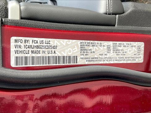 New 2025 Jeep Grand Cherokee Limited image 13