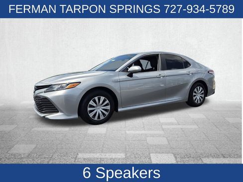 Used 2020 Toyota Camry LE image 5