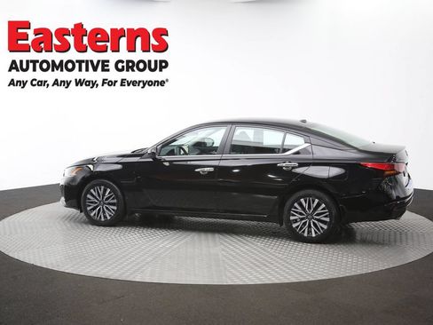 Used 2023 Nissan Altima 2.5 SV w/ SV Premium Package AWD/4WD image 64