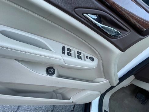 Used 2011 Cadillac SRX Performance image 14