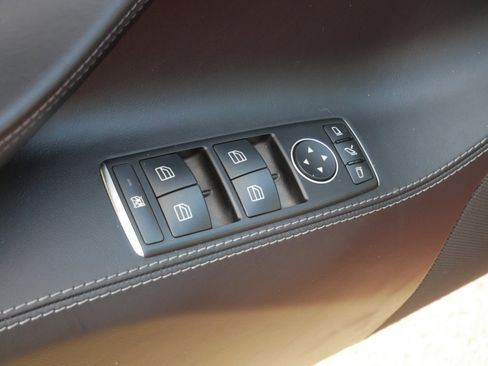 Used 2017 Tesla Model S 75D image 22