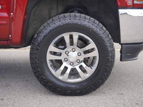 Used 2018 Chevrolet Silverado 1500 LT w/ All Star Edition AWD/4WD image 13