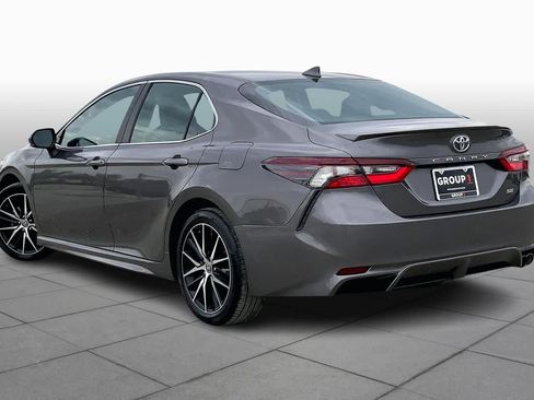 Used 2024 Toyota Camry SE image 12