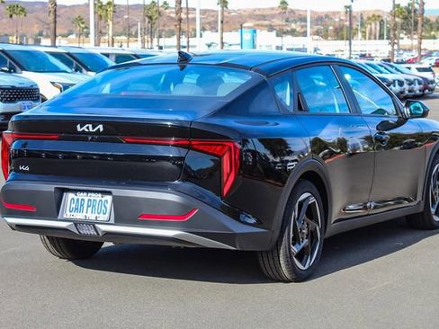 New 2025 Kia K4 EX image 9