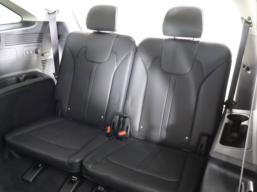 Used 2024 Kia Sorento S w/ Panoramic Sunroof Package FWD image 36