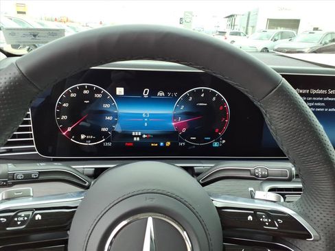 New 2026 Mercedes-Benz GLS 450 4MATIC image 17