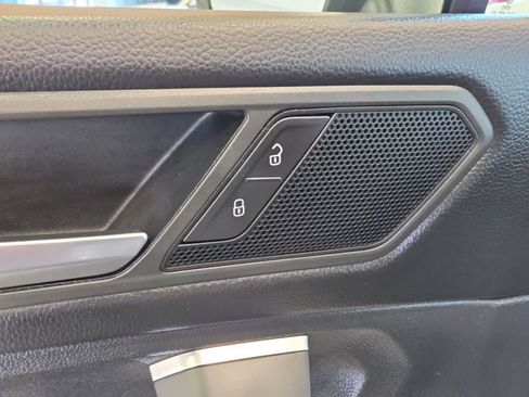 Used 2019 Volkswagen Tiguan S AWD/4WD image 19