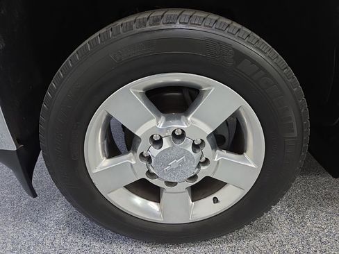 Used 2019 Chevrolet Silverado 2500 W/T w/ Snow Plow Prep Package AWD/4WD image 35