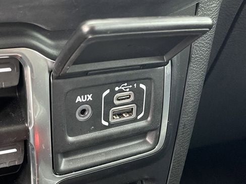 Used 2023 Jeep Gladiator Sport image 20