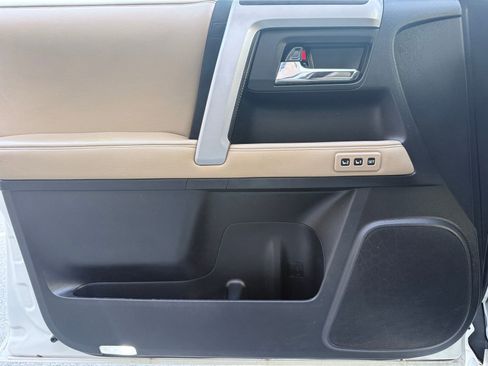 Used 2014 Toyota 4Runner Limited image 44