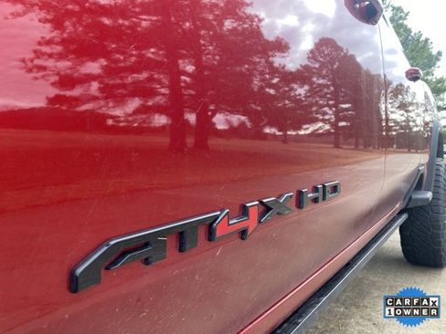 Used 2025 GMC Sierra 2500 AT4X image 6