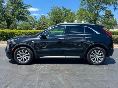 Used 2019 Cadillac XT4 Premium Luxury AWD/4WD image 2