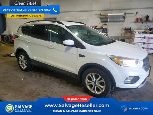 Used 2017 Ford Escape SE w/ Equipment Group 201A image 5