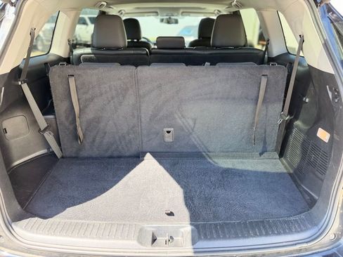 Used 2016 Toyota Highlander XLE image 27