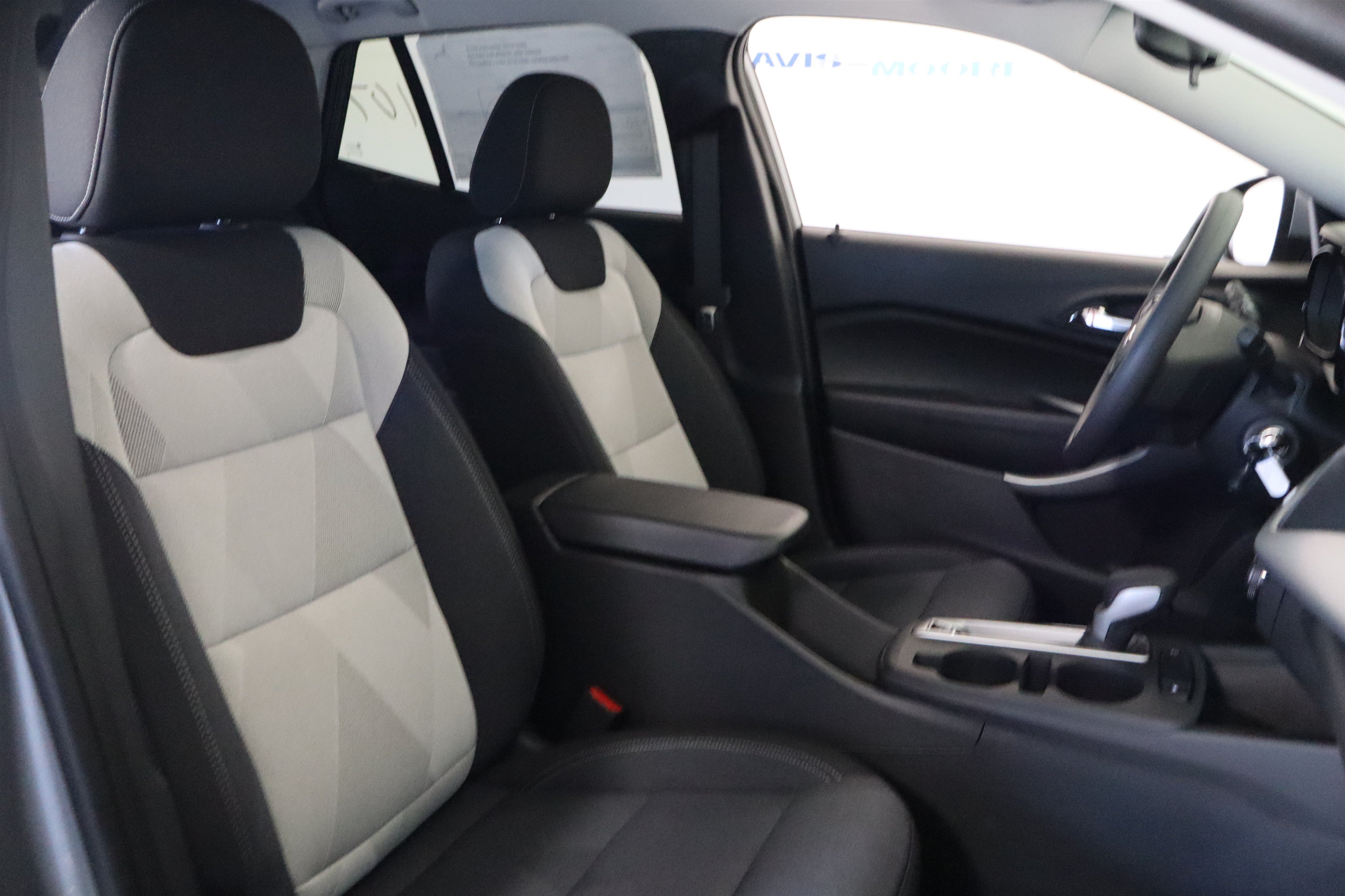 New 2026 Chevrolet Trax LS w/ LS Convenience Package FWD image 21