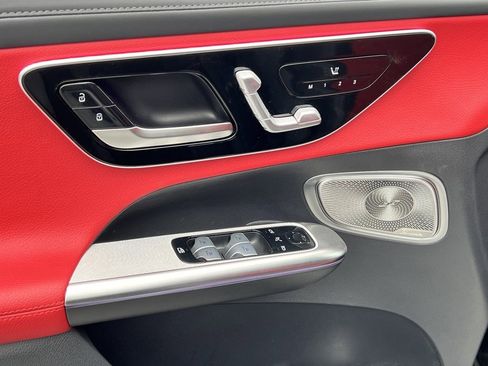 Used 2024 Mercedes-Benz GLC 43 AMG 4MATIC image 20