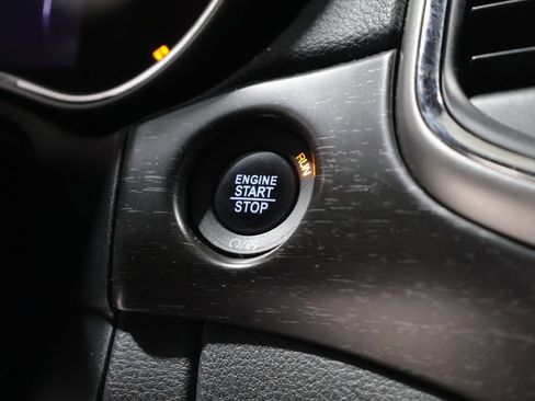 Used 2018 Jeep Grand Cherokee Altitude AWD/4WD image 27