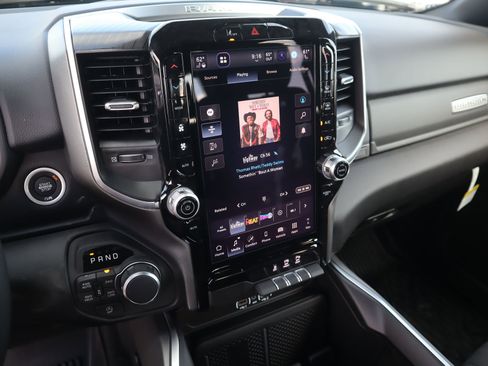 New 2026 RAM 1500 4x4 Crew Cab image 5