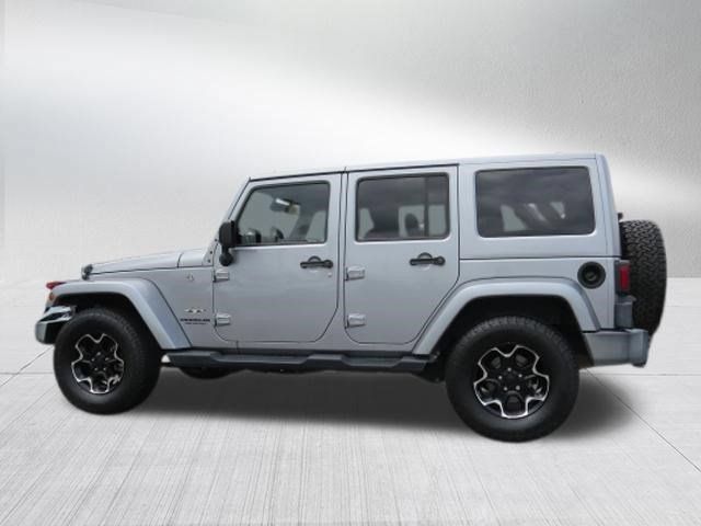 Used 2017 Jeep Wrangler Unlimited Sahara w/ Dual Top Group AWD/4WD image 6