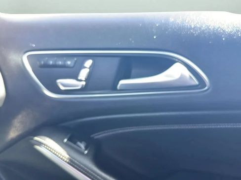 Used 2018 Mercedes-Benz GLA 250 image 17